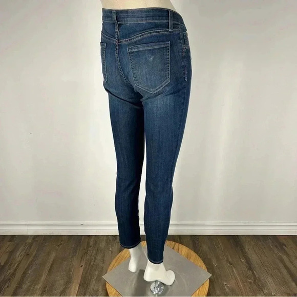 Old Navy Rockstar Super Skinny Jeans  8 - Picture 4 of 13